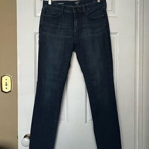 Like New - LOFT Women's Modern Skinny Jeans Size 8 (waist 15”)